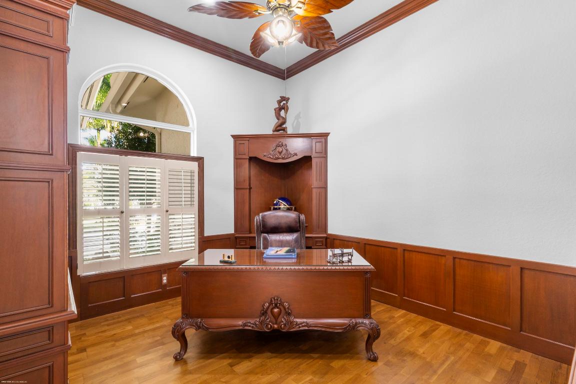 PALM BEACH POINT - Residential