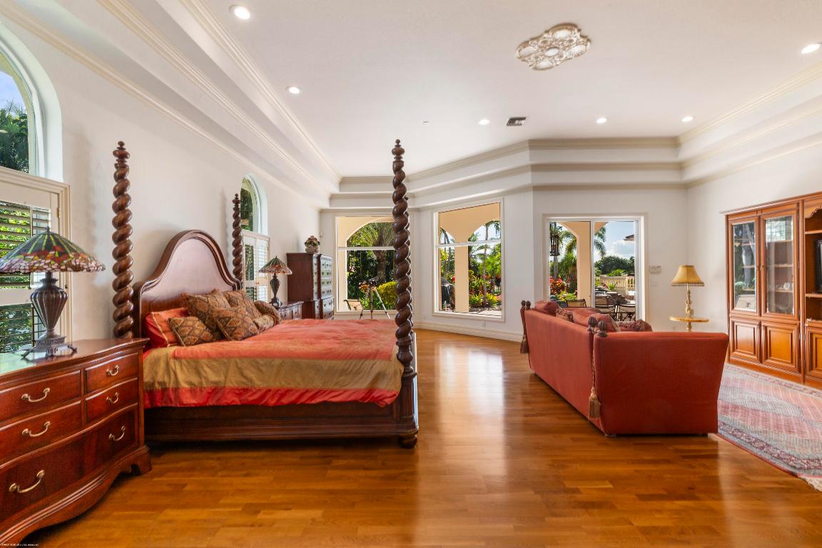 PALM BEACH POINT - Residential