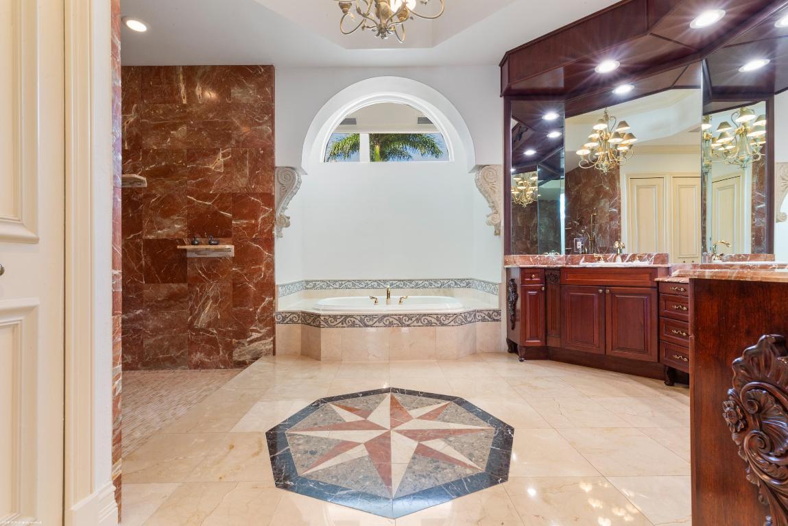 PALM BEACH POINT - Residential