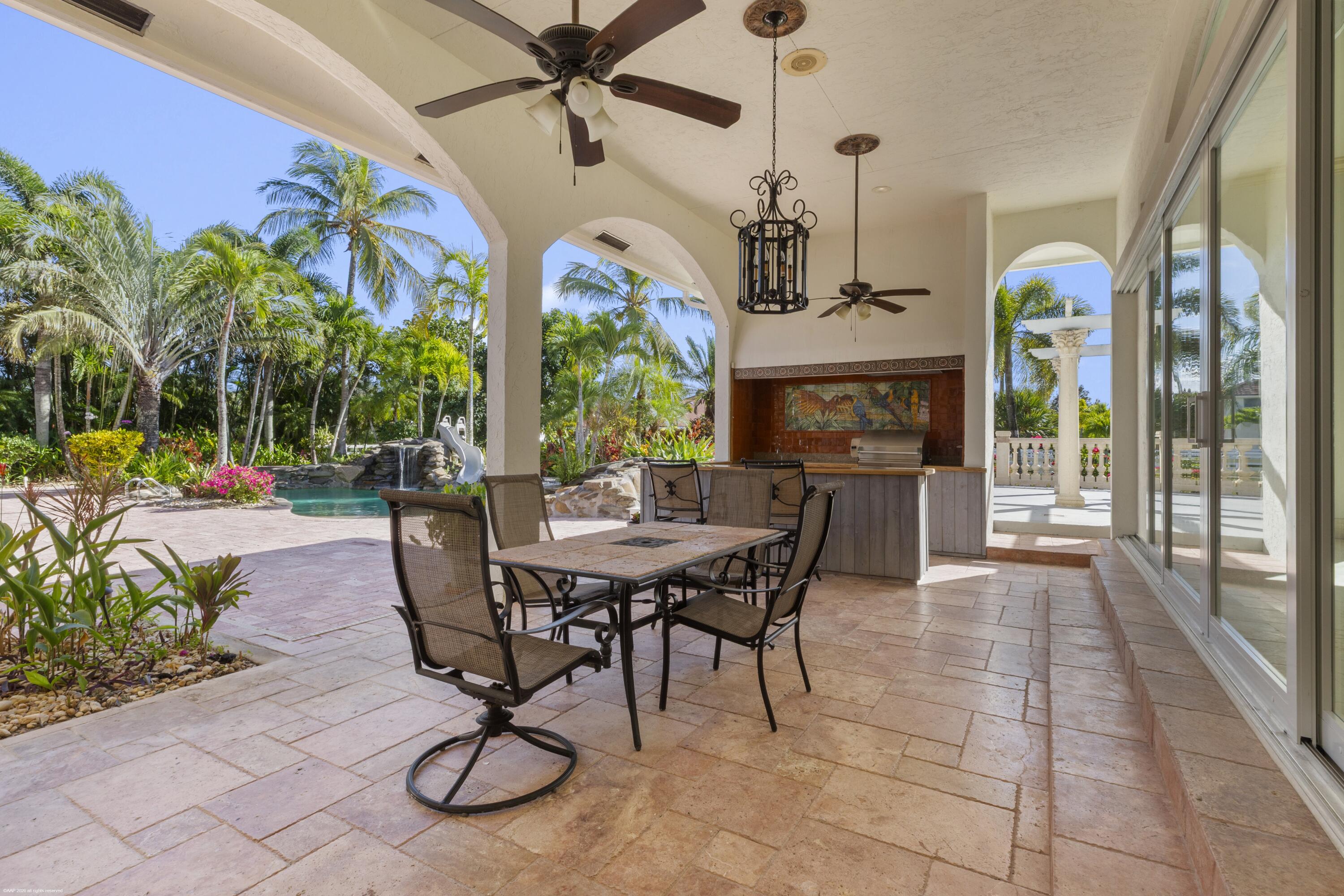PALM BEACH POINT - Residential