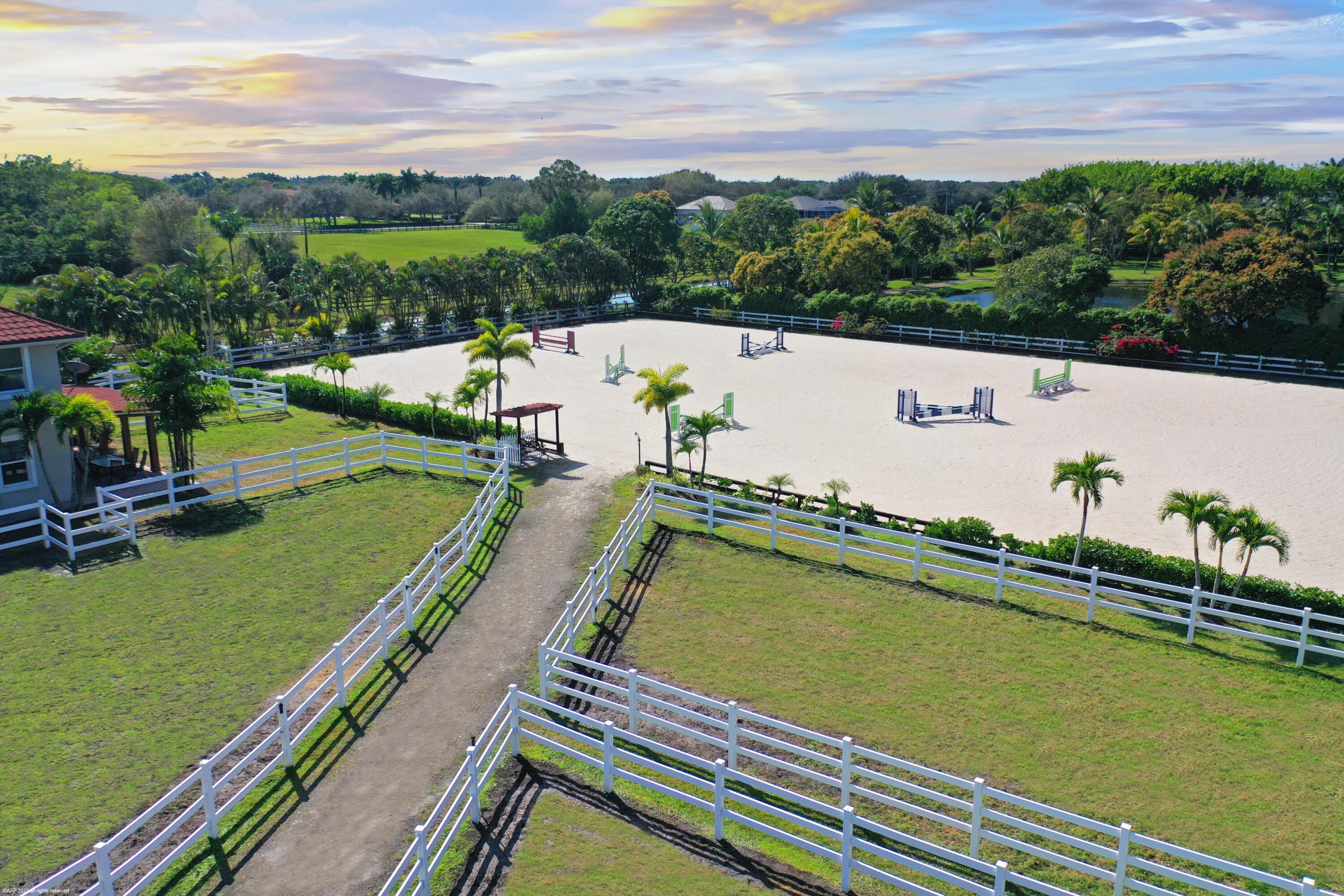 PALM BEACH POINT - Residential