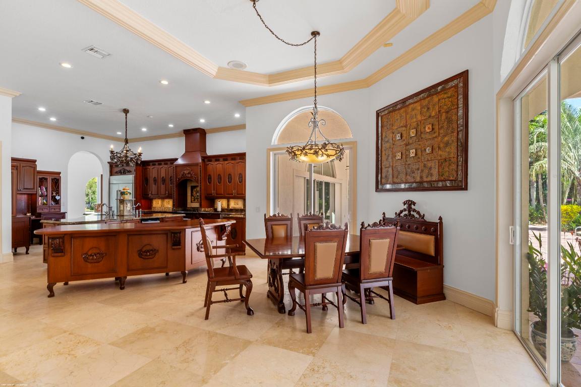 PALM BEACH POINT - Residential