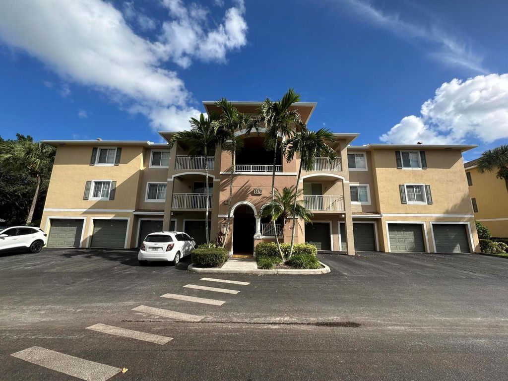 Photo of 6370 Emerald Dunes Drive #302, West Palm Beach, FL 33411 (MLS # R11139631)