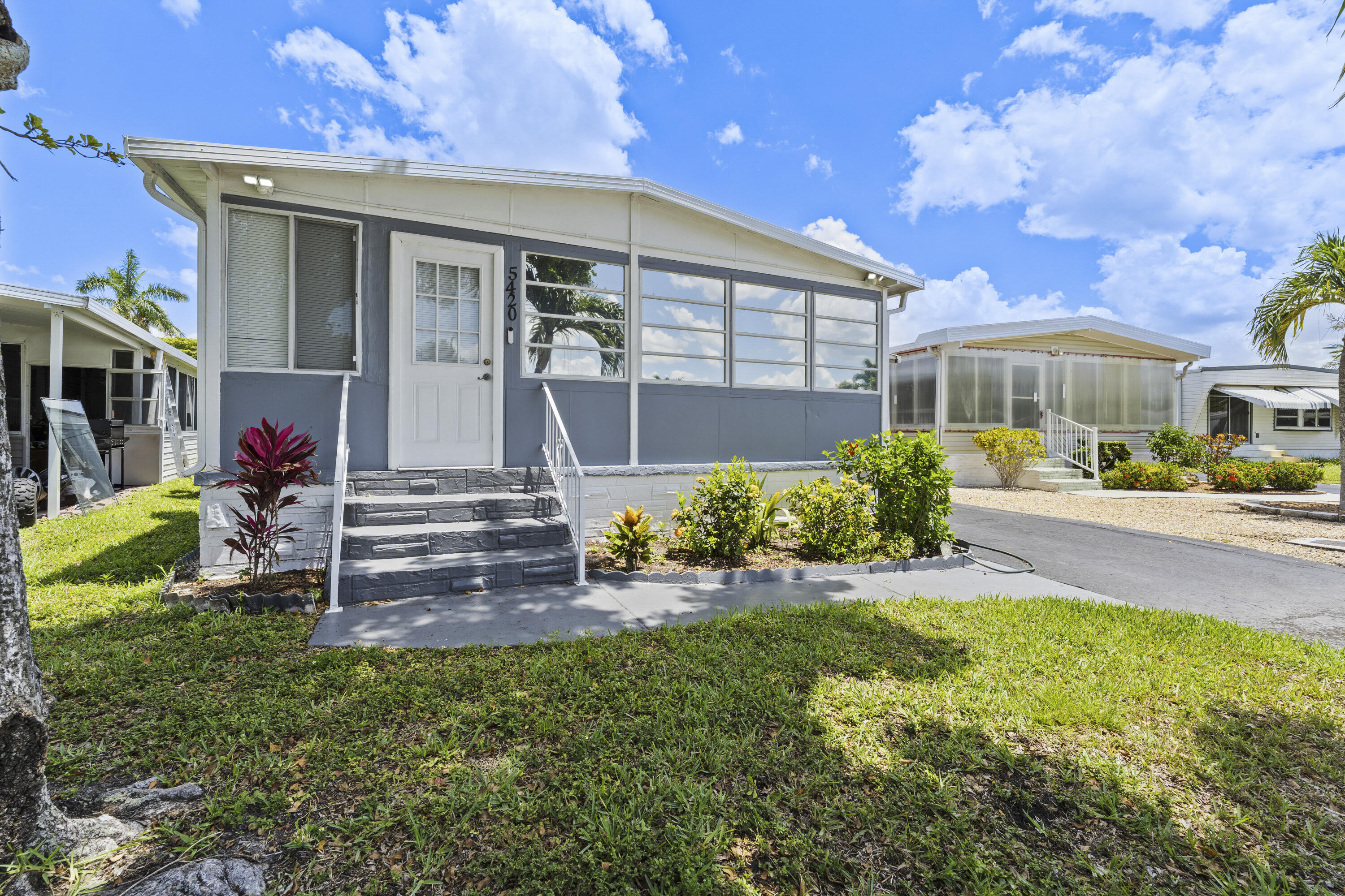 RAVENSWOOD ESTATES & MARINAS - Residential