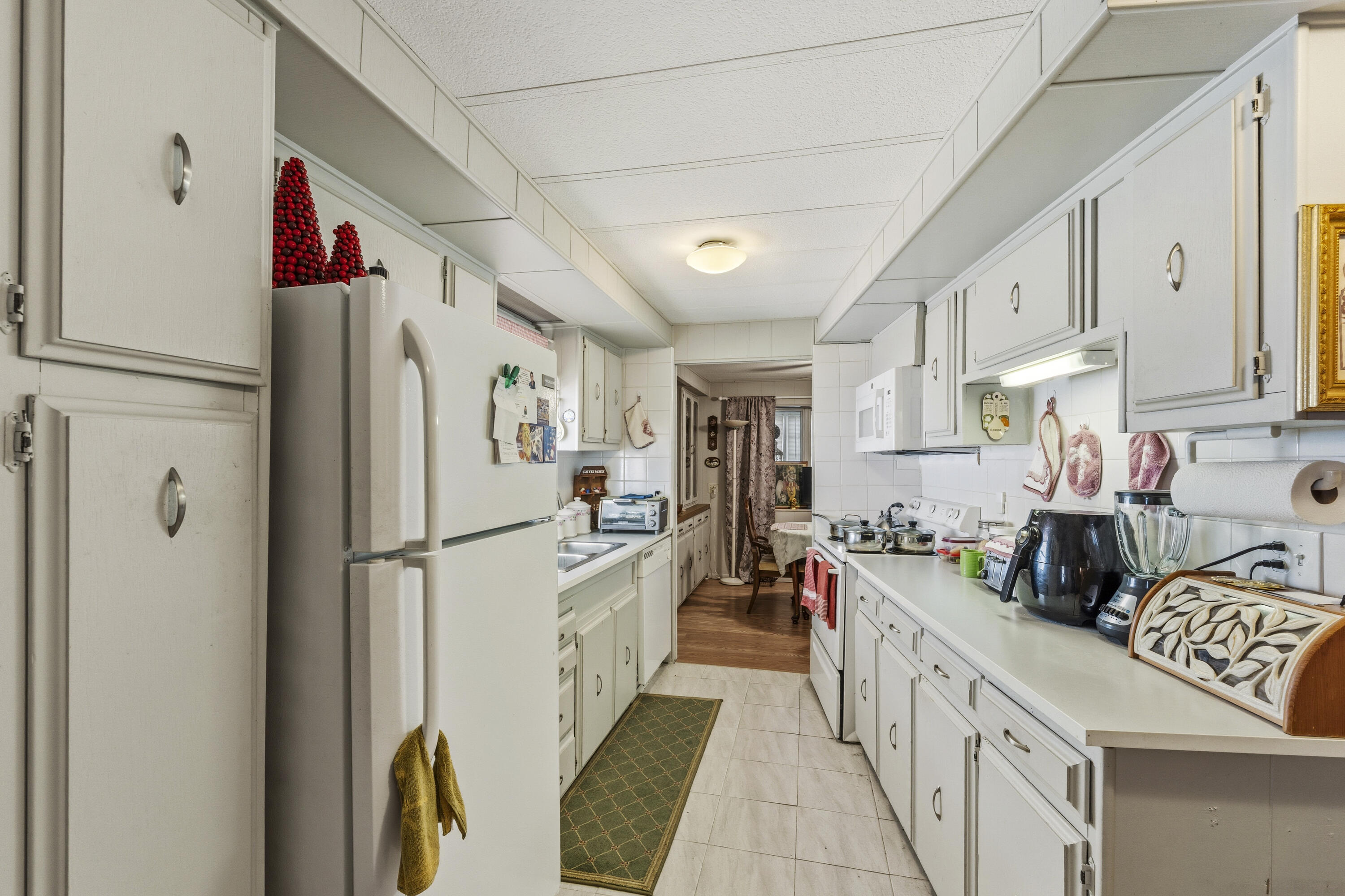 RAVENSWOOD ESTATES & MARINAS - Residential
