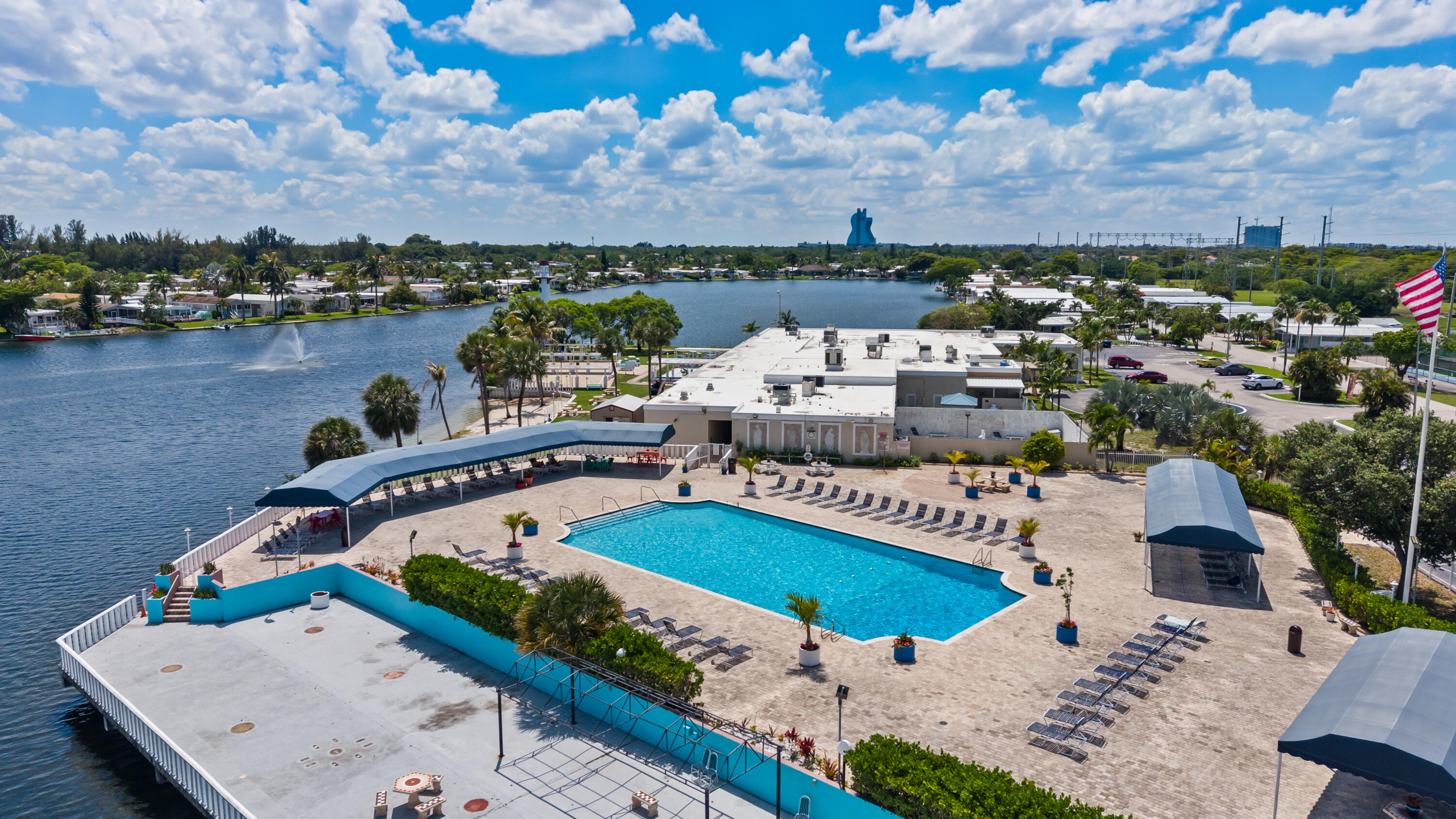 RAVENSWOOD ESTATES & MARINAS - Residential