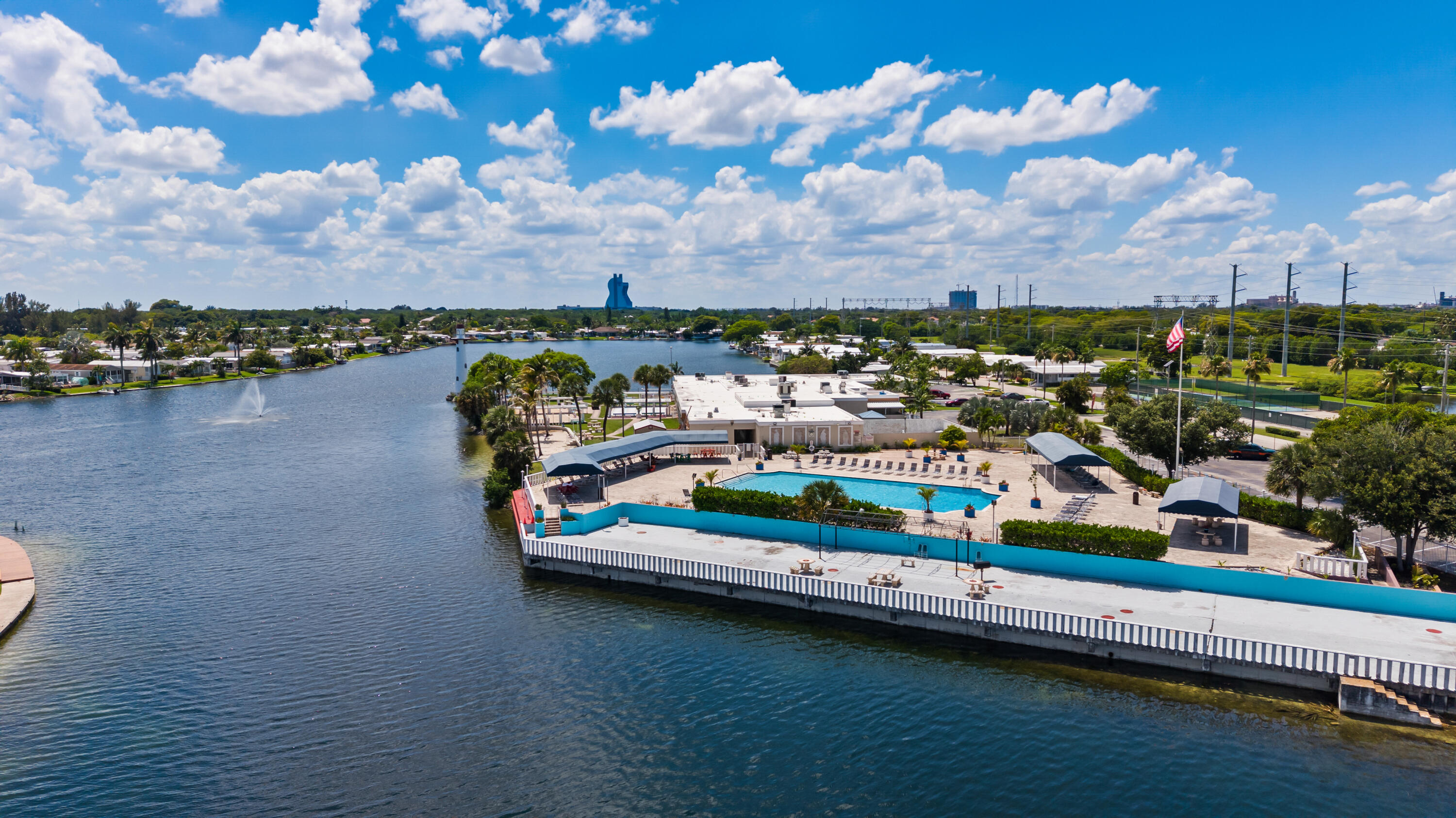 RAVENSWOOD ESTATES & MARINAS - Residential