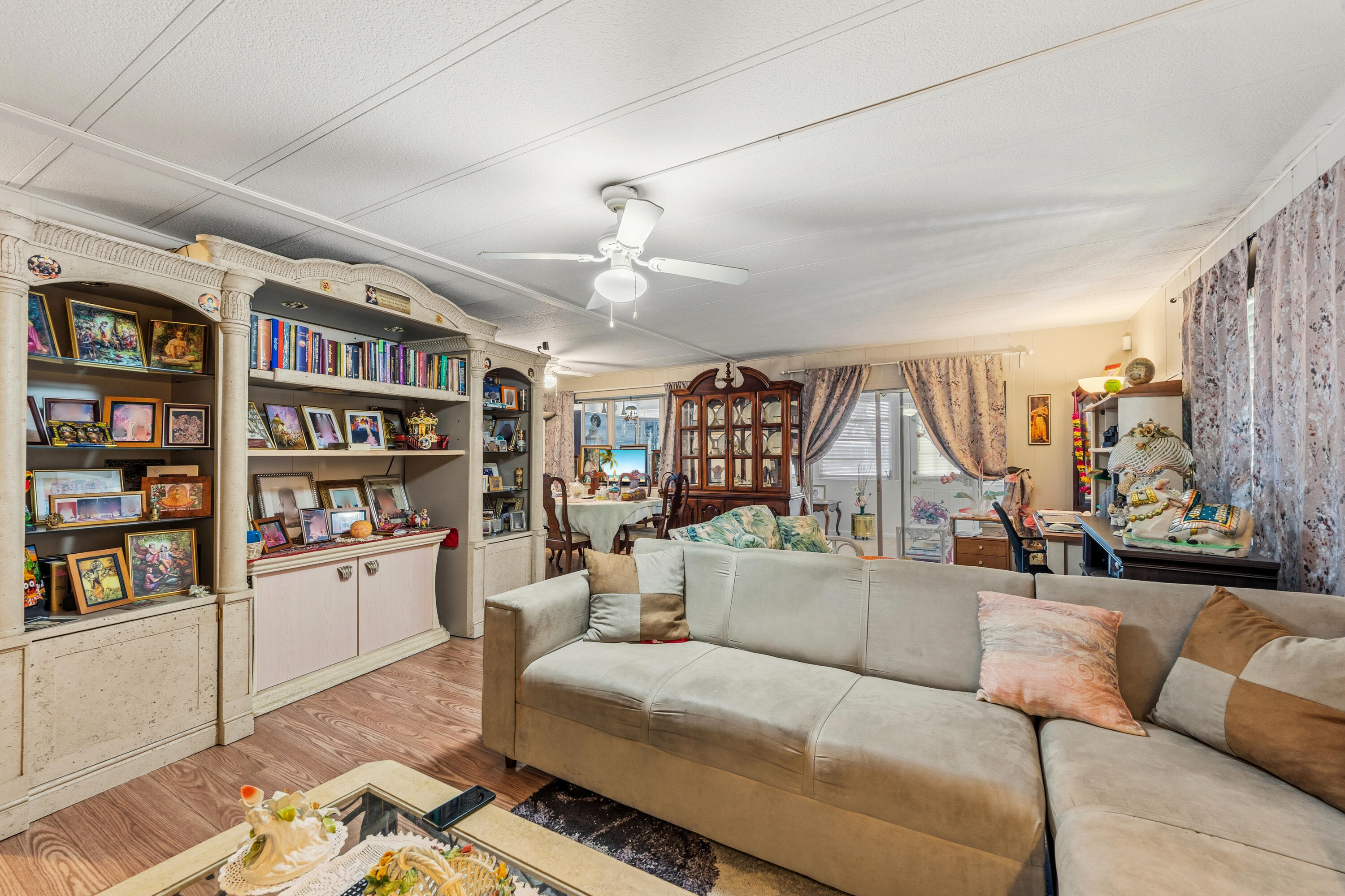 RAVENSWOOD ESTATES & MARINAS - Residential