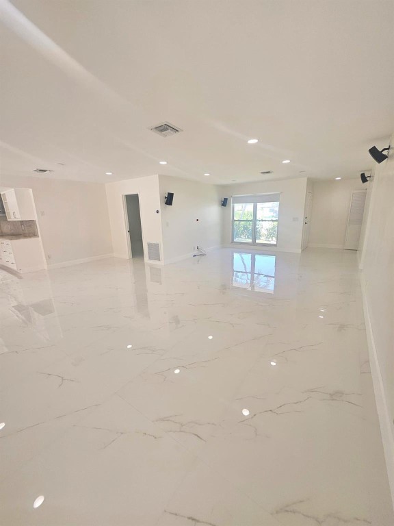 Country Club Village Sec - Residential