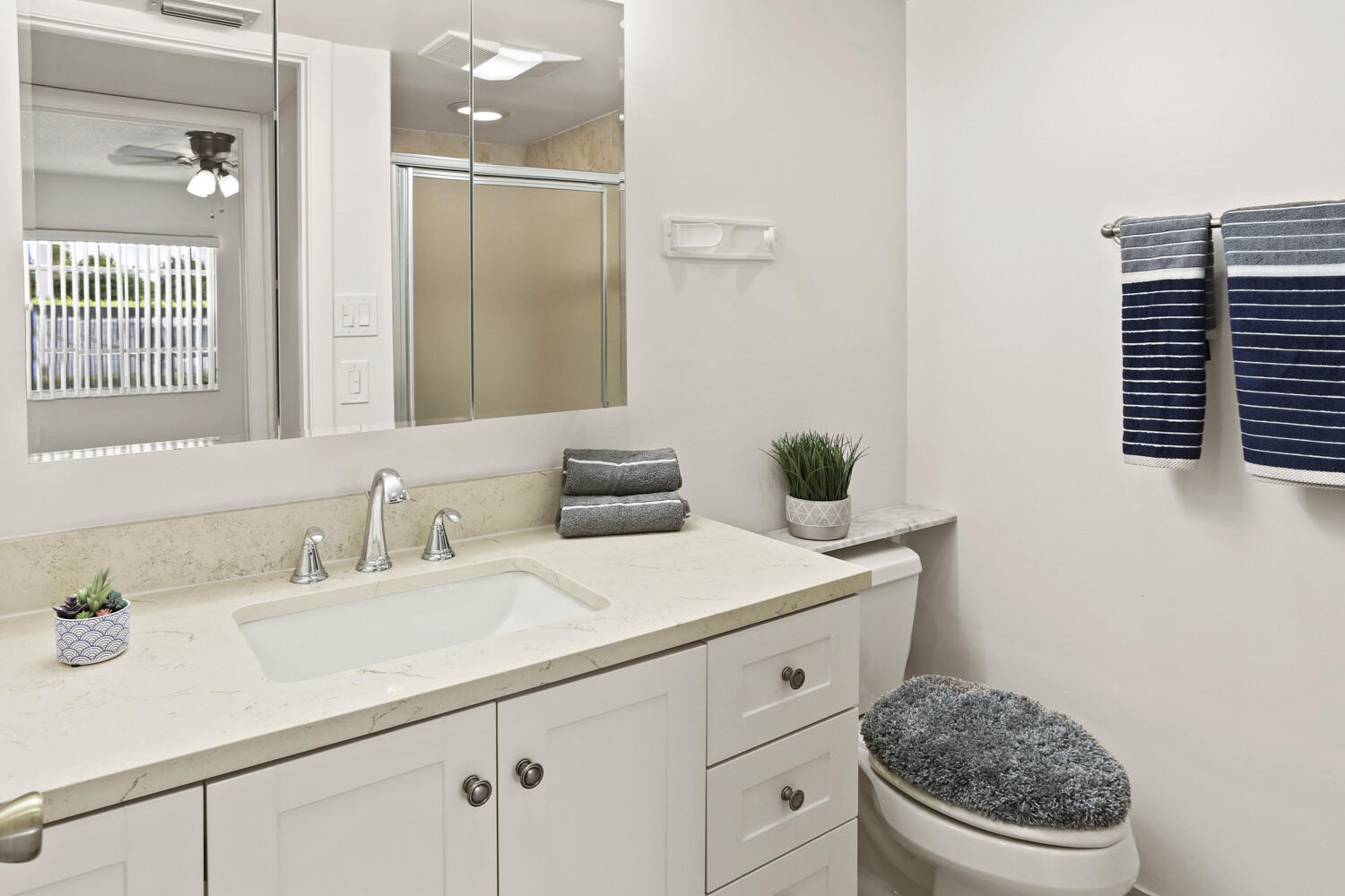 KINGS POINT BURGUNDY CONDOS - Residential