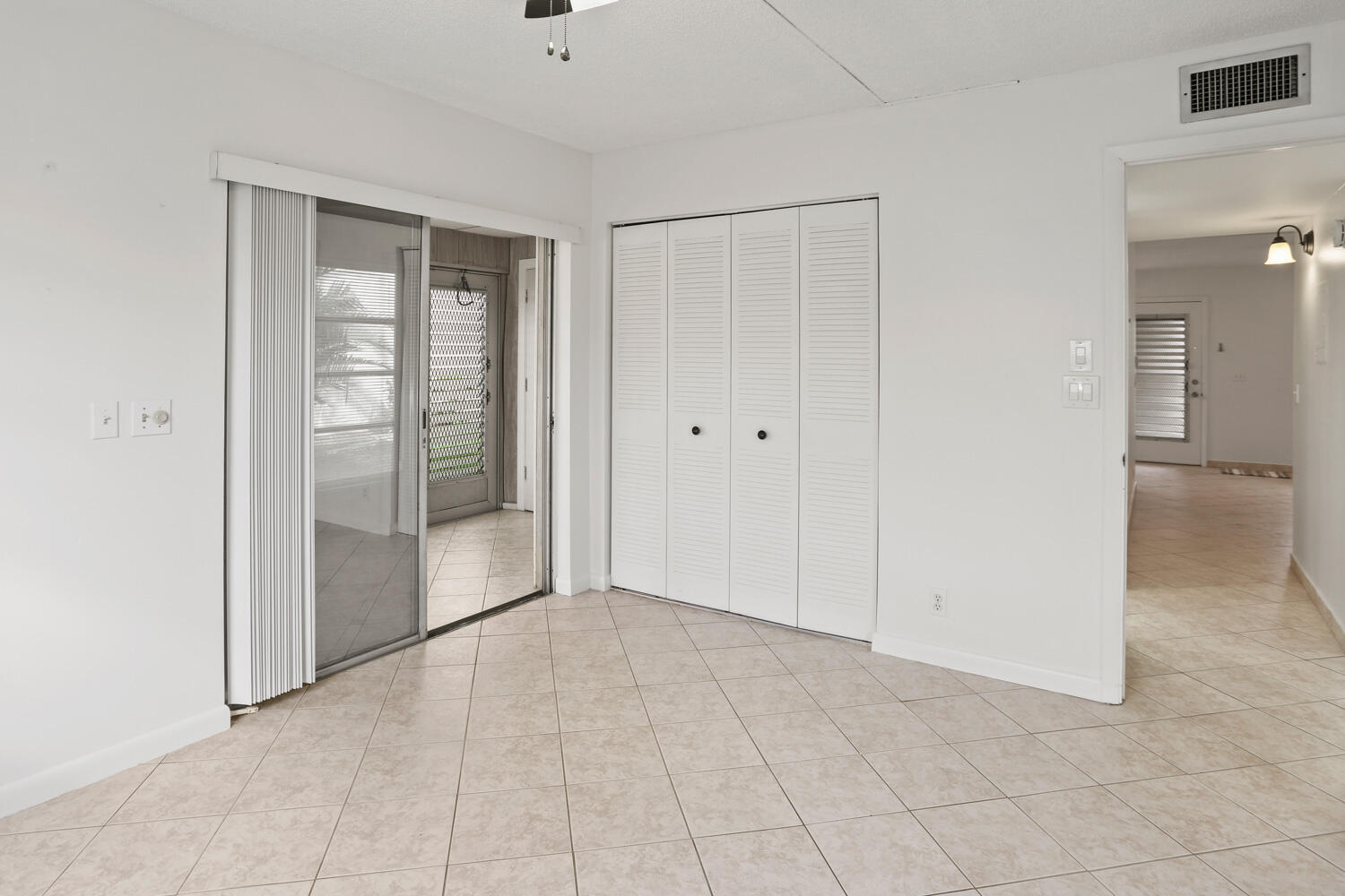 KINGS POINT BURGUNDY CONDOS - Residential