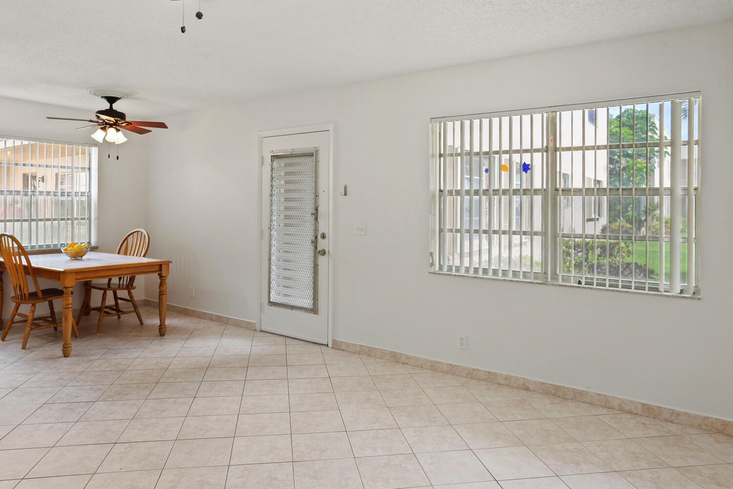 KINGS POINT BURGUNDY CONDOS - Residential