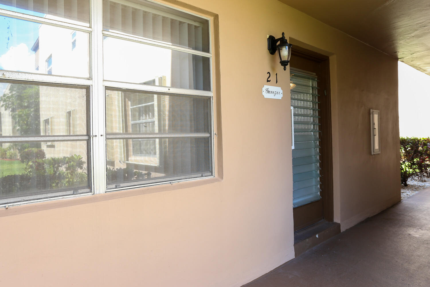 KINGS POINT BURGUNDY CONDOS - Residential