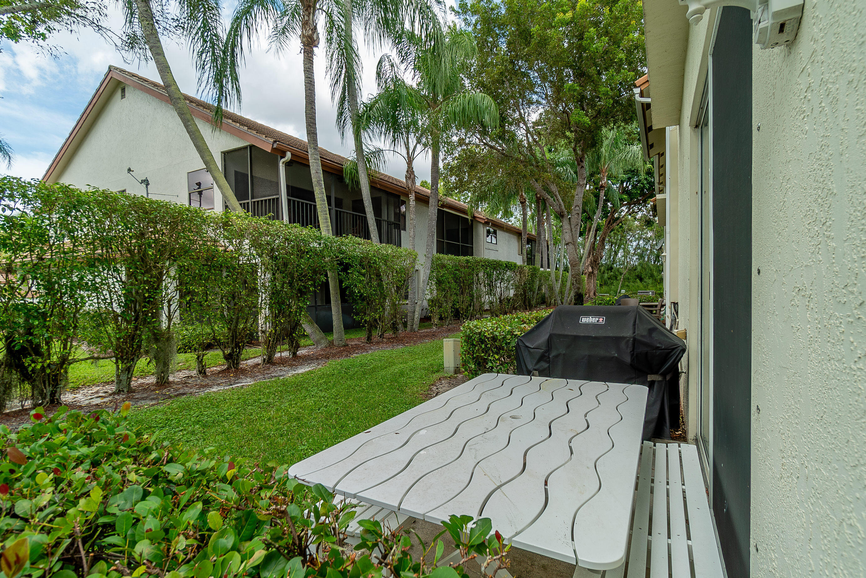 SHORES AT WELLINGTON CONDO - Residential