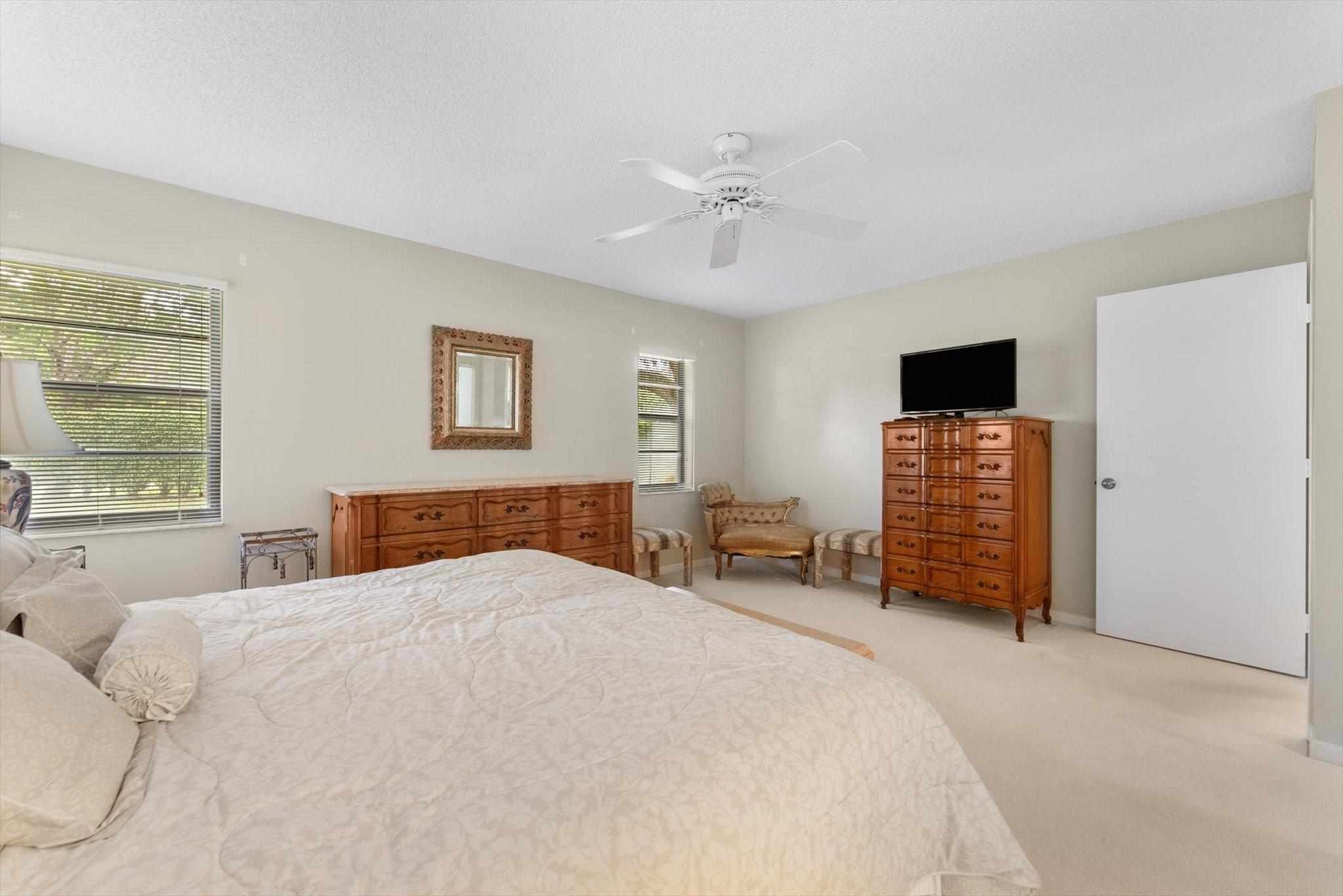 WHISPER WALK SEC E CONDO - Residential