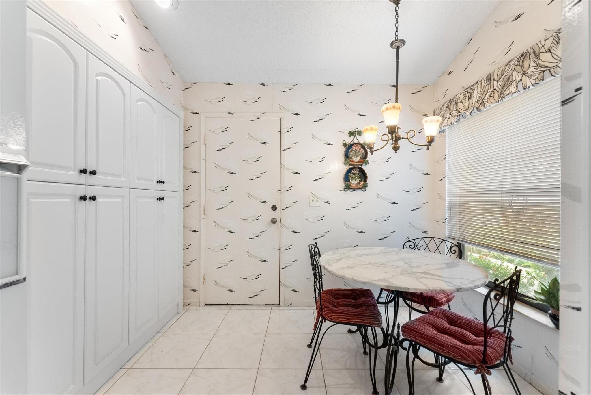 WHISPER WALK SEC E CONDO - Residential