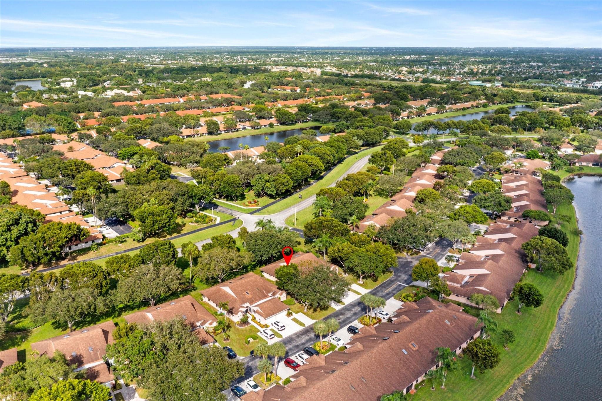 WHISPER WALK SEC E CONDO - Residential