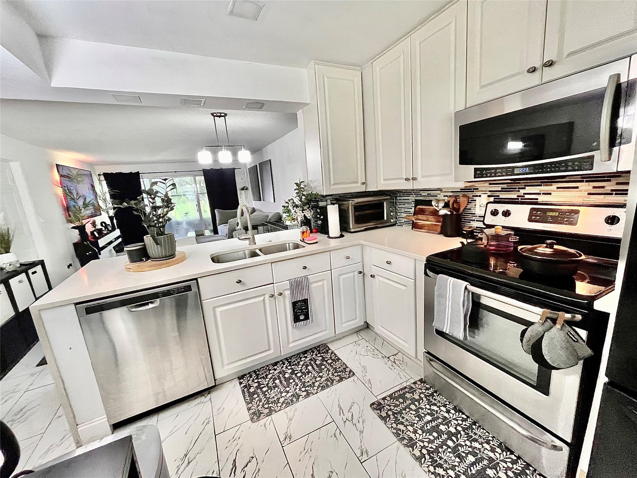 8301 Sands Point Boulevard 306s