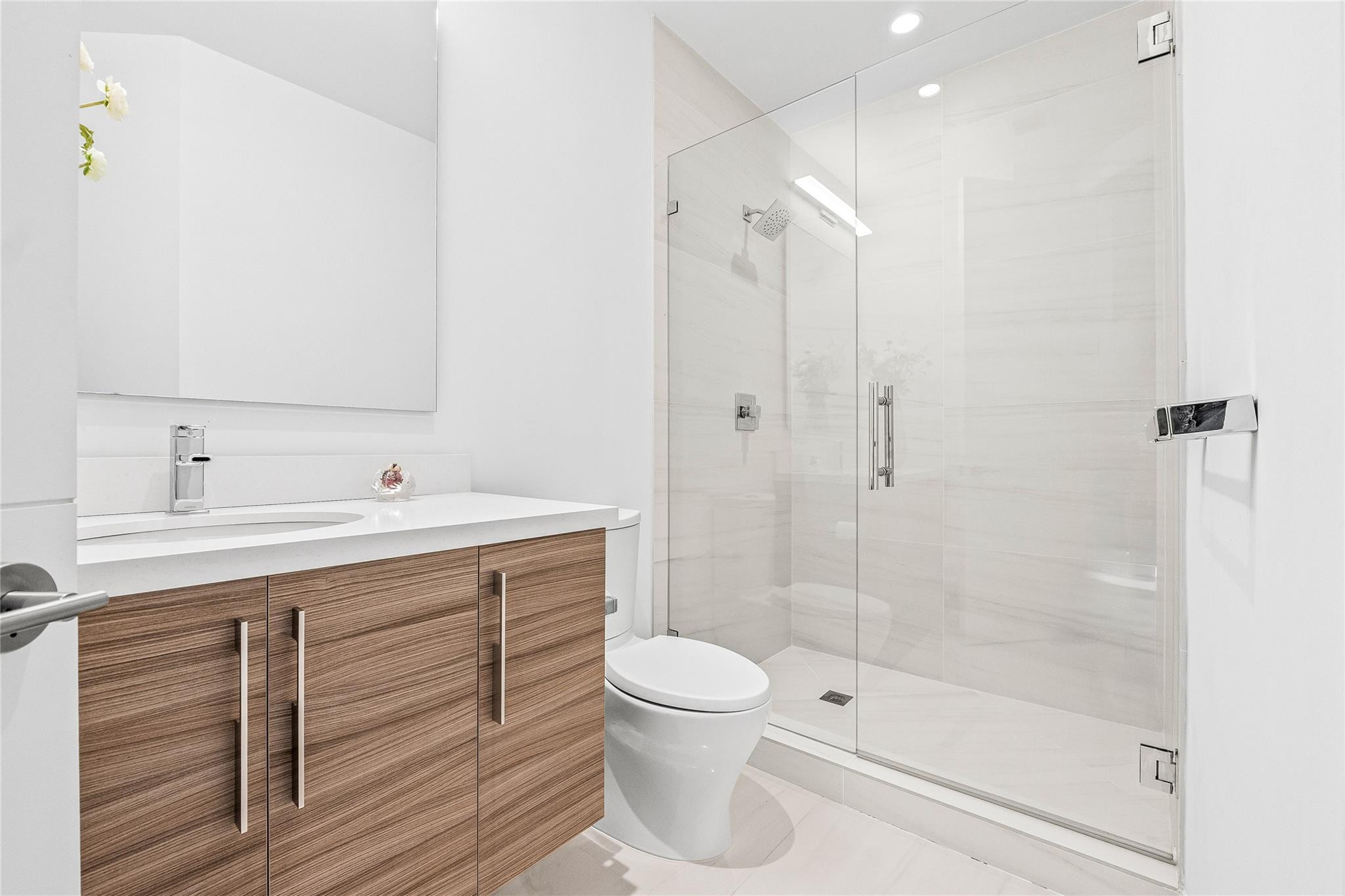 Sky 230 - Residential