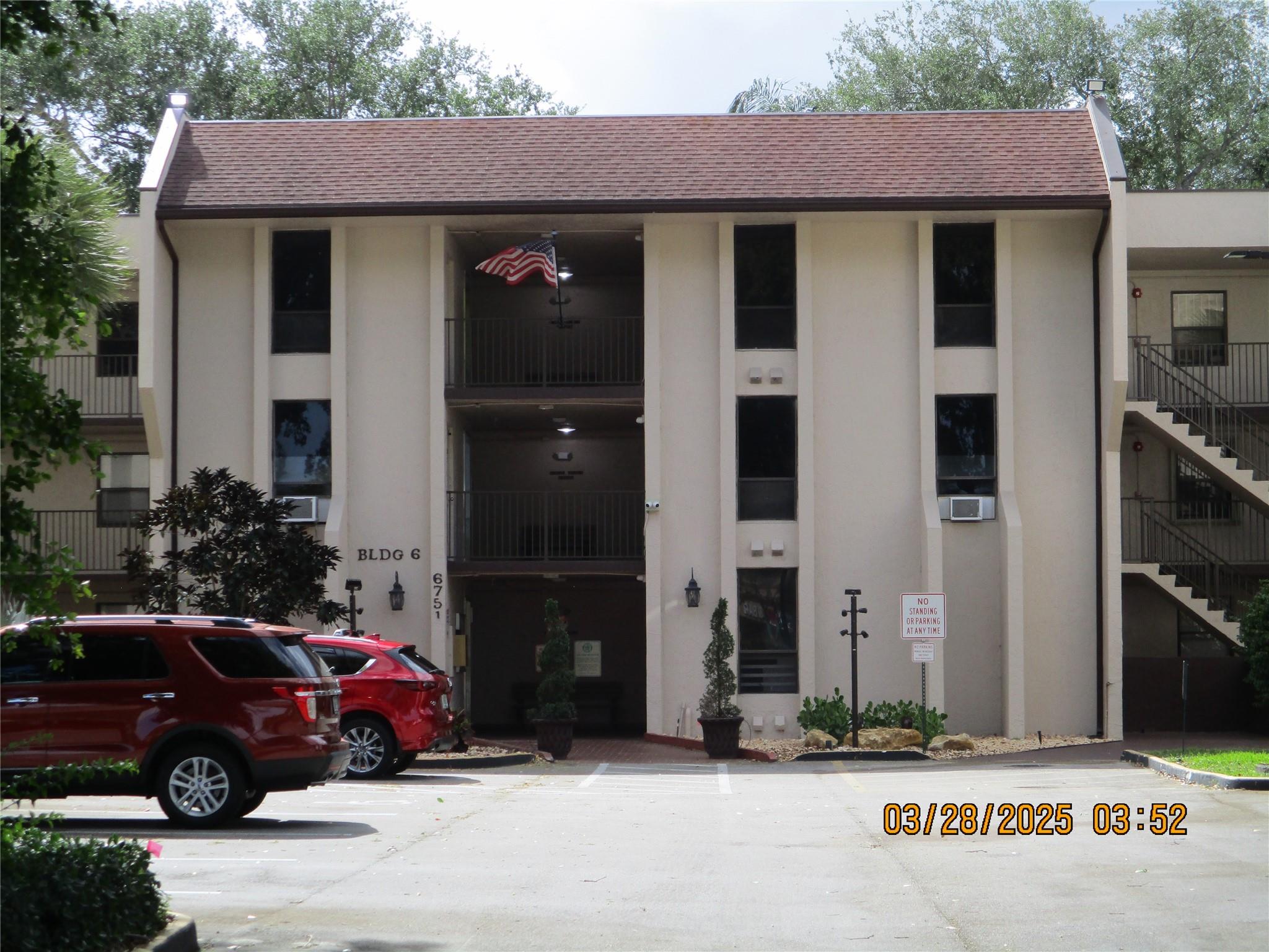 **ALL AGES WELCOME**READY FOR OCCUPANCY!!!**LARGE 2/2 "CORNER" D MODEL**EAT IN KITCHEN**HUGE PANTRY**TILED AND LAMINATE FLOORS THROUGHOUT**WASHER/DRYER IN UNIT AS WELL AS ON EACH FLOOR**NEWER AC AND WATER HEATER**LARGE SCREENED PATIO THAT GOES FROM THE LIVING ROOM TO MASTER BEDROOM WITH SHUTTERS!!**WATER, BASIC CABLE AND PEST CONTROL INCLUDED**NO PETS!!!!**ASSOCIATION CAN TAKE UP TO 30 DAYS!!!READ BROKER REMARKS!!!