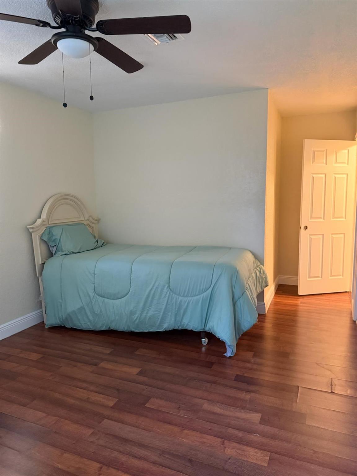 Sunrise Golf Village Sec - Residential Lease