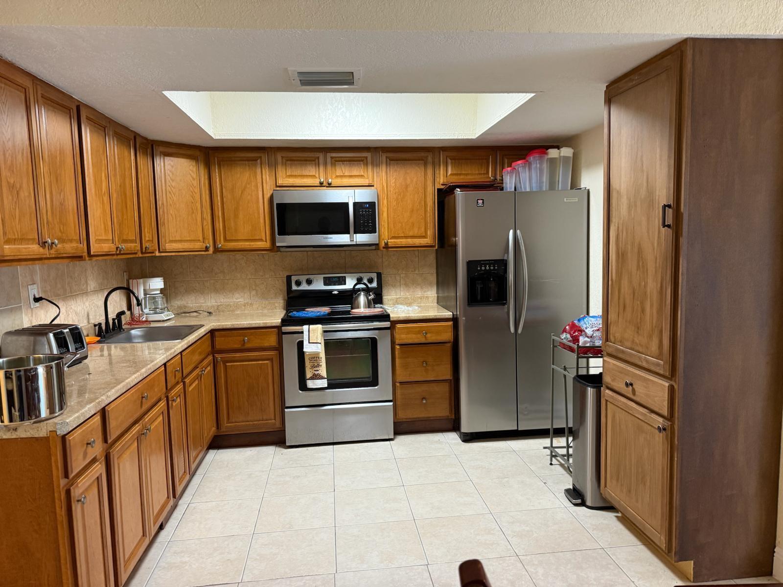 Sunrise Golf Village Sec - Residential Lease