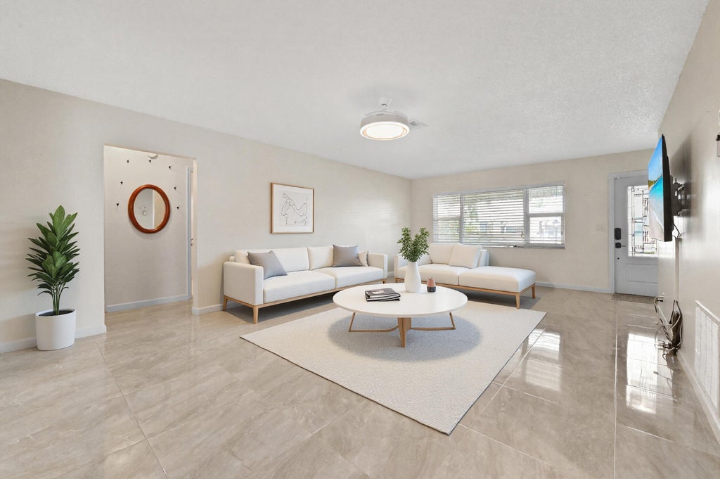 Photo of 2012 SW 17th Avenue, Boynton Beach, FL 33426 (MLS # B26092862)