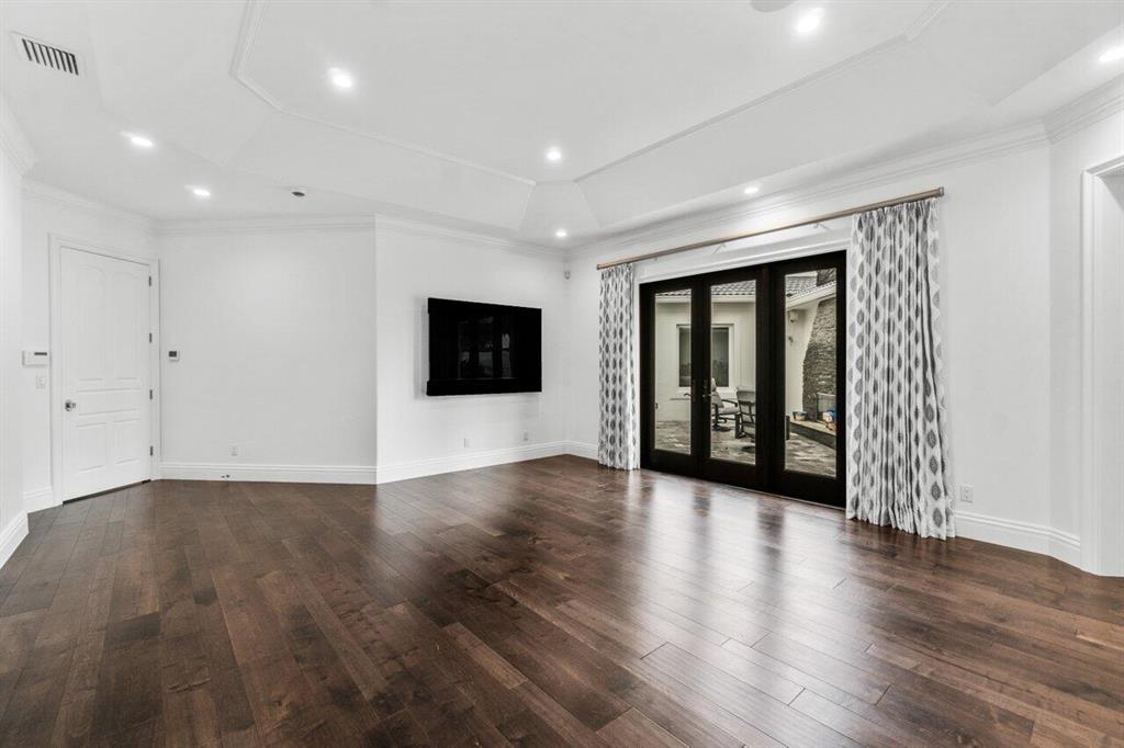 SAILFISH POINT - Residential