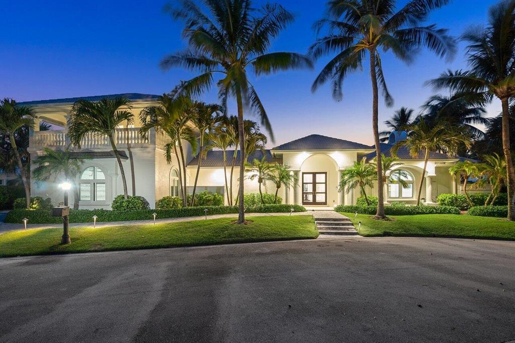 SAILFISH POINT - Residential