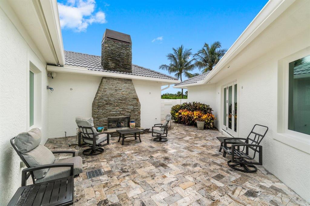 SAILFISH POINT - Residential