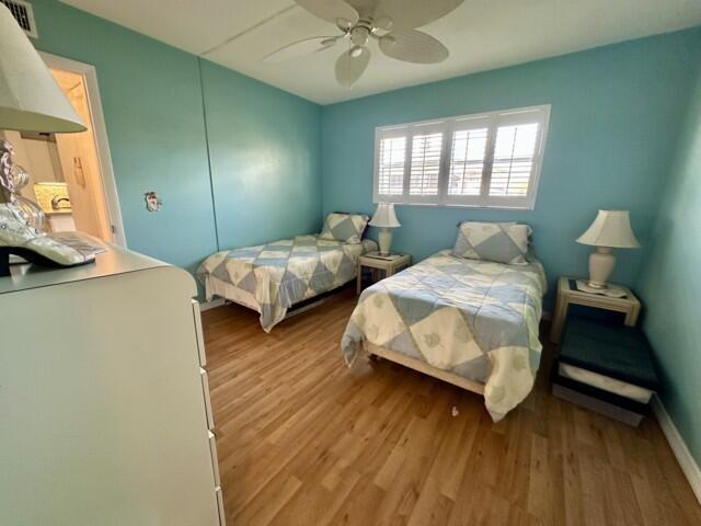 VILLAGE ROYALE CONDO 3 - Residential