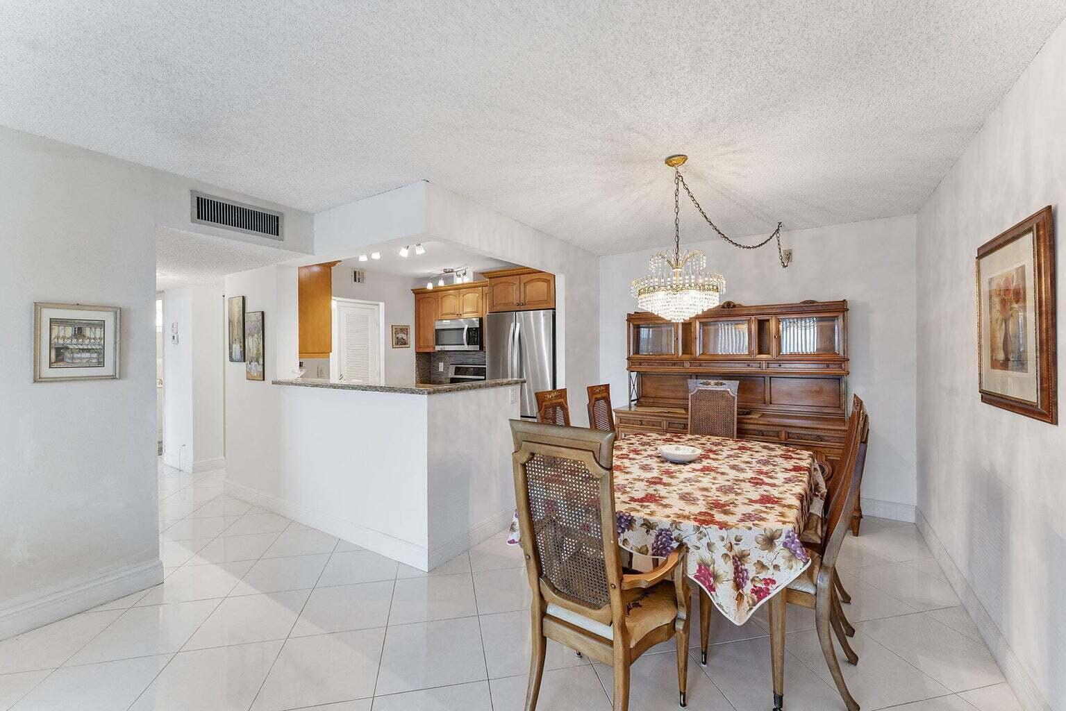 TRADEWINDS OF POMPANO CON - Residential