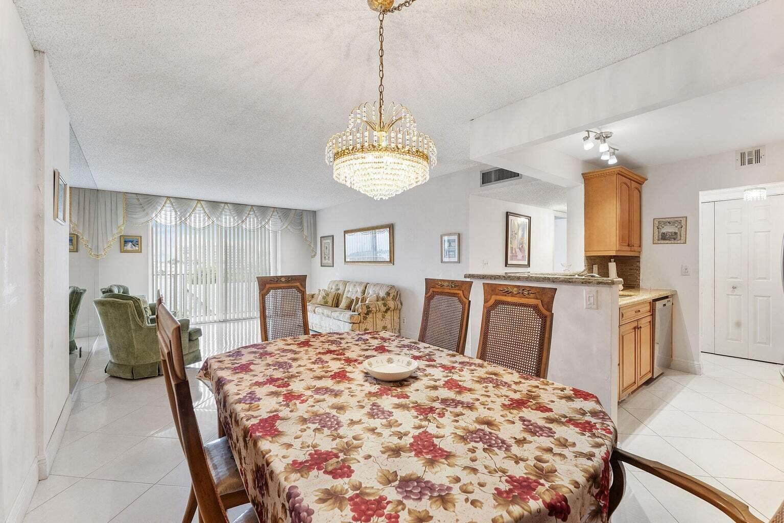 TRADEWINDS OF POMPANO CON - Residential