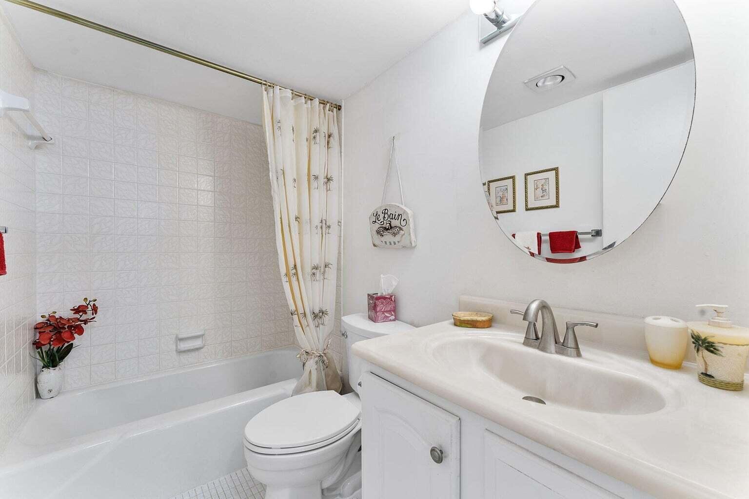 TRADEWINDS OF POMPANO CON - Residential