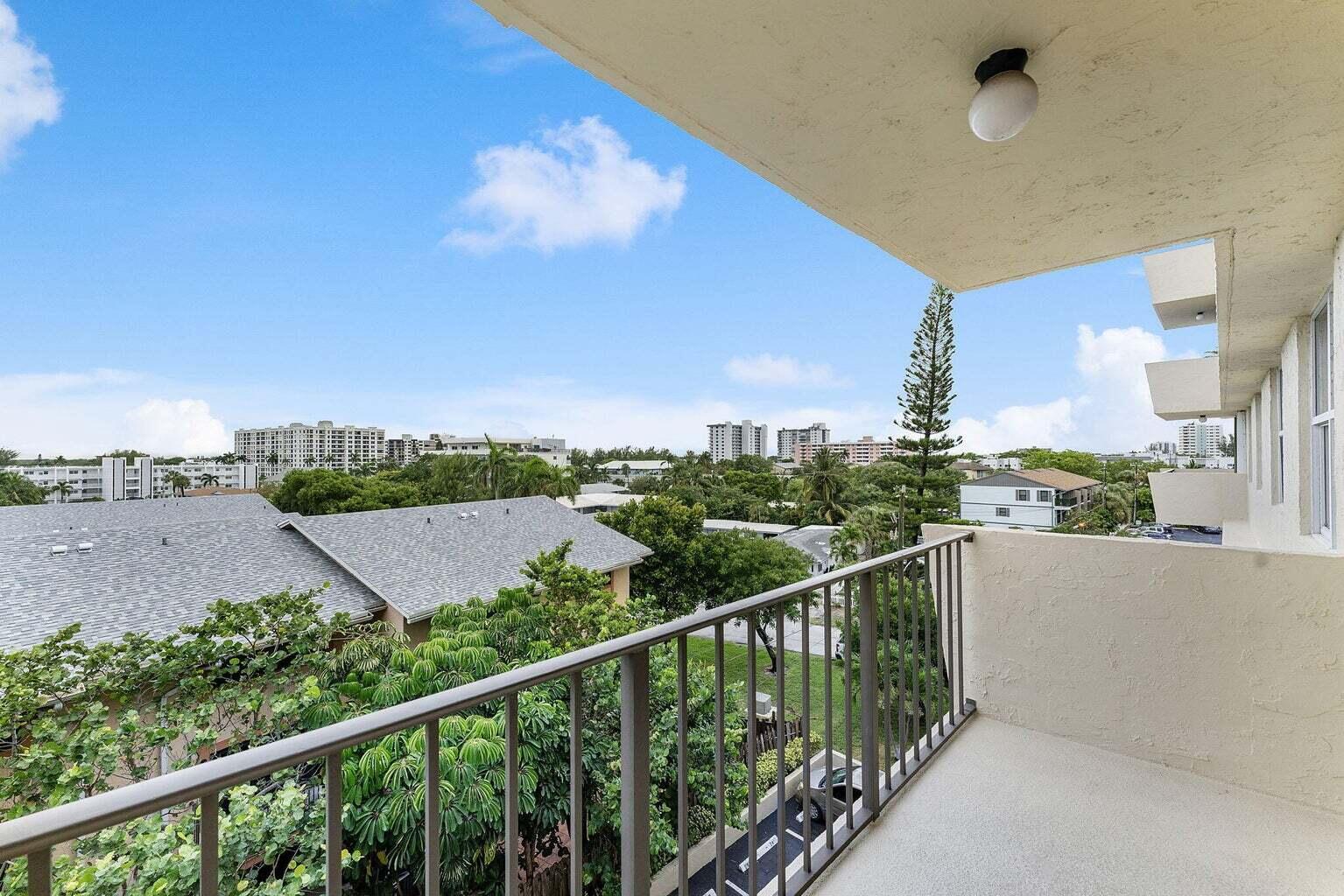 TRADEWINDS OF POMPANO CON - Residential