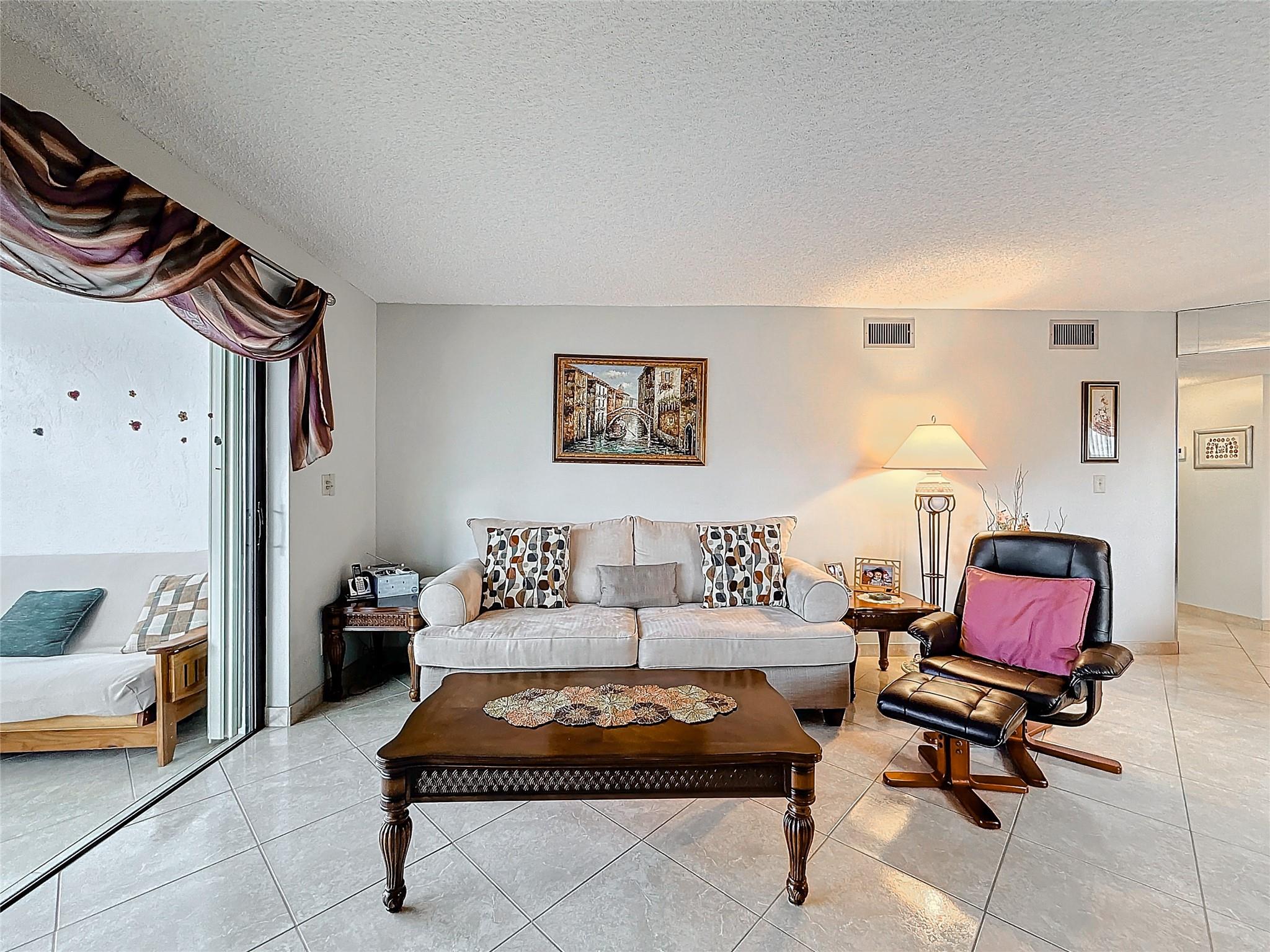 Lakes of Carriage Hills - Residential