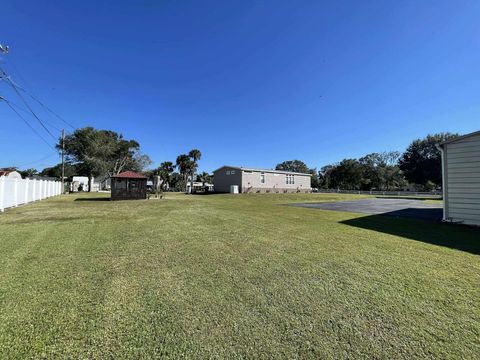 A home in Okeechobee