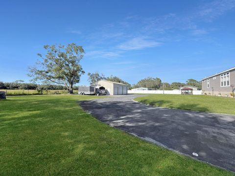 A home in Okeechobee