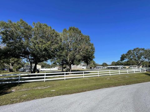 A home in Okeechobee