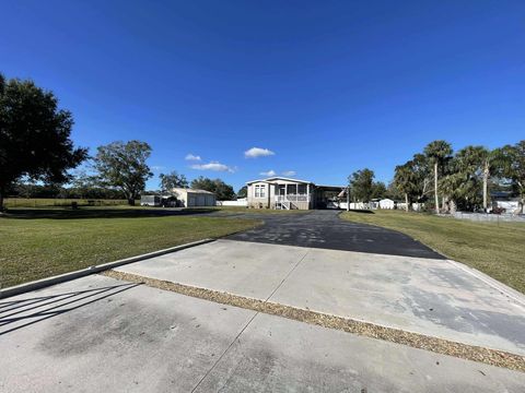 A home in Okeechobee