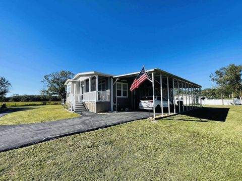 A home in Okeechobee