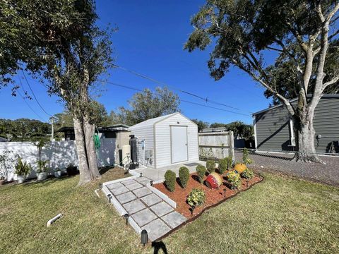 A home in Okeechobee