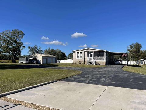 A home in Okeechobee