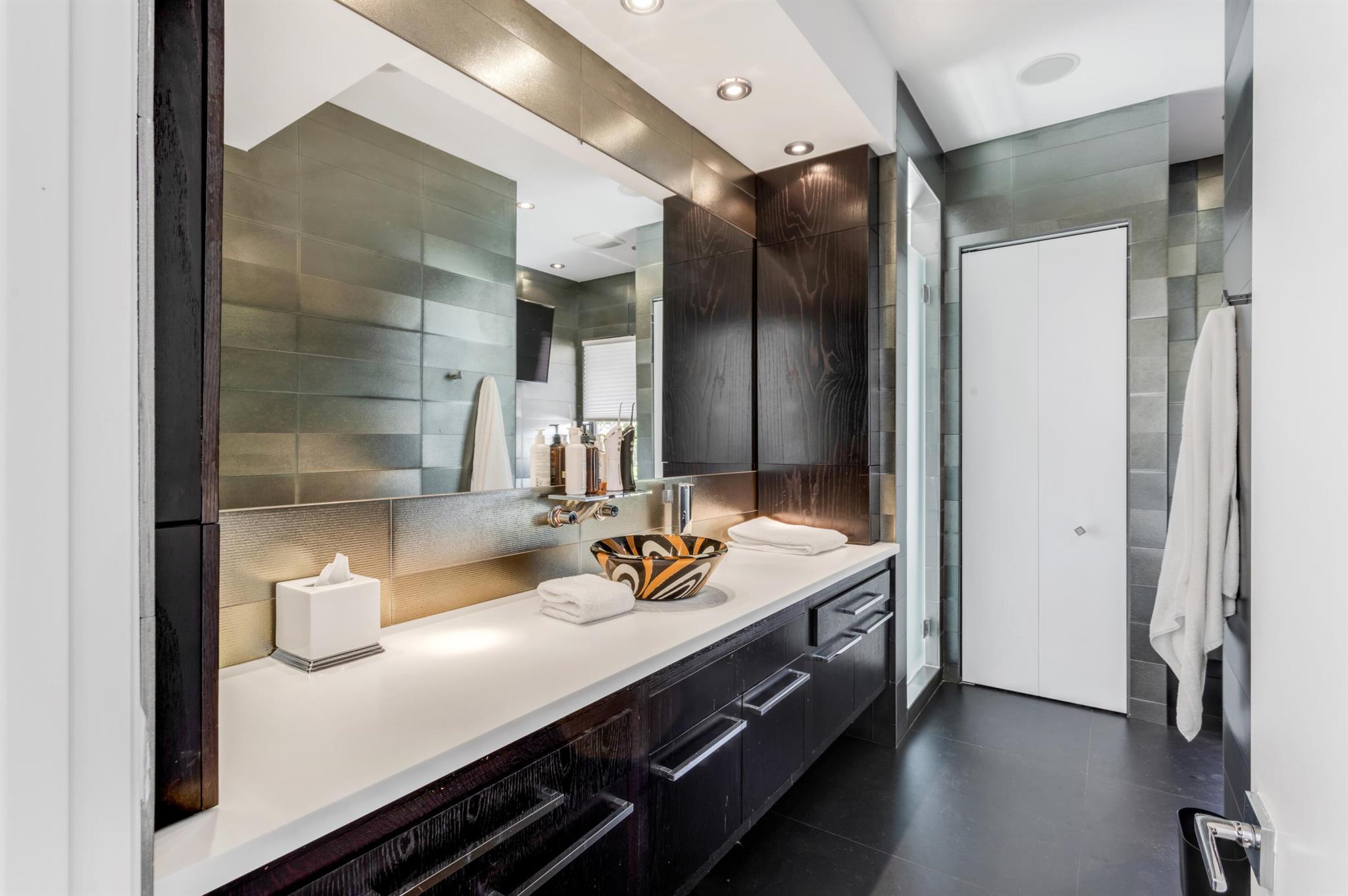 RUNNYMEDE - Residential