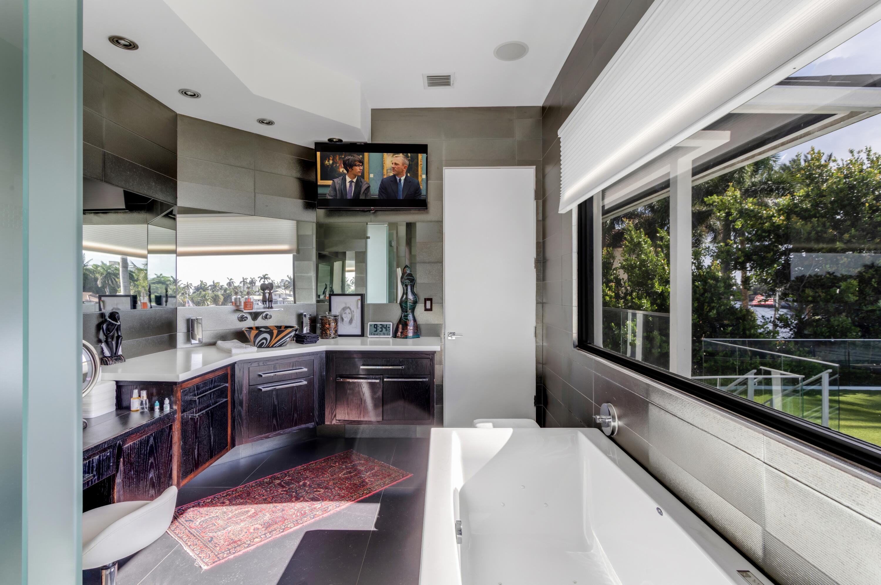 RUNNYMEDE - Residential