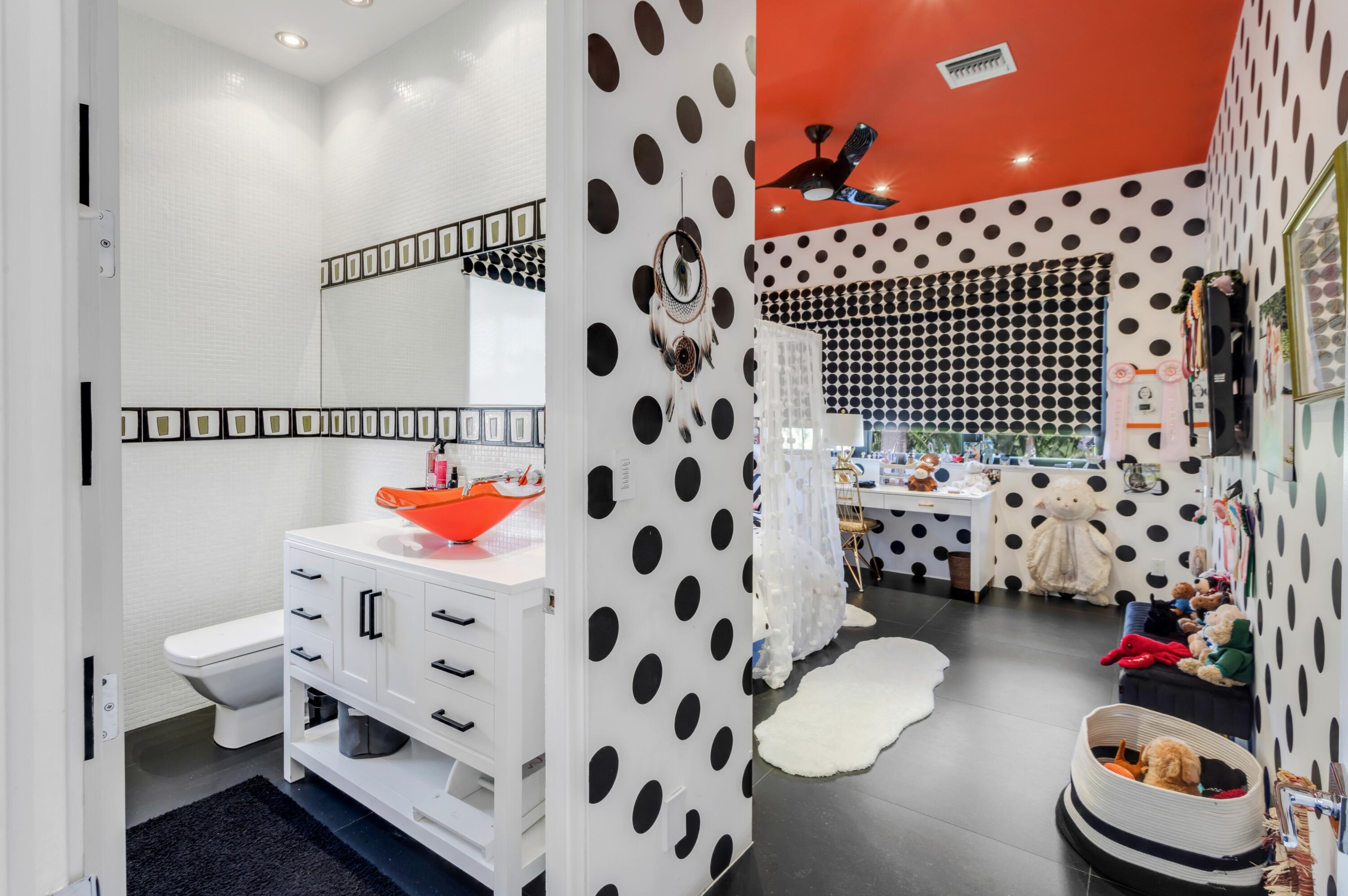 RUNNYMEDE - Residential