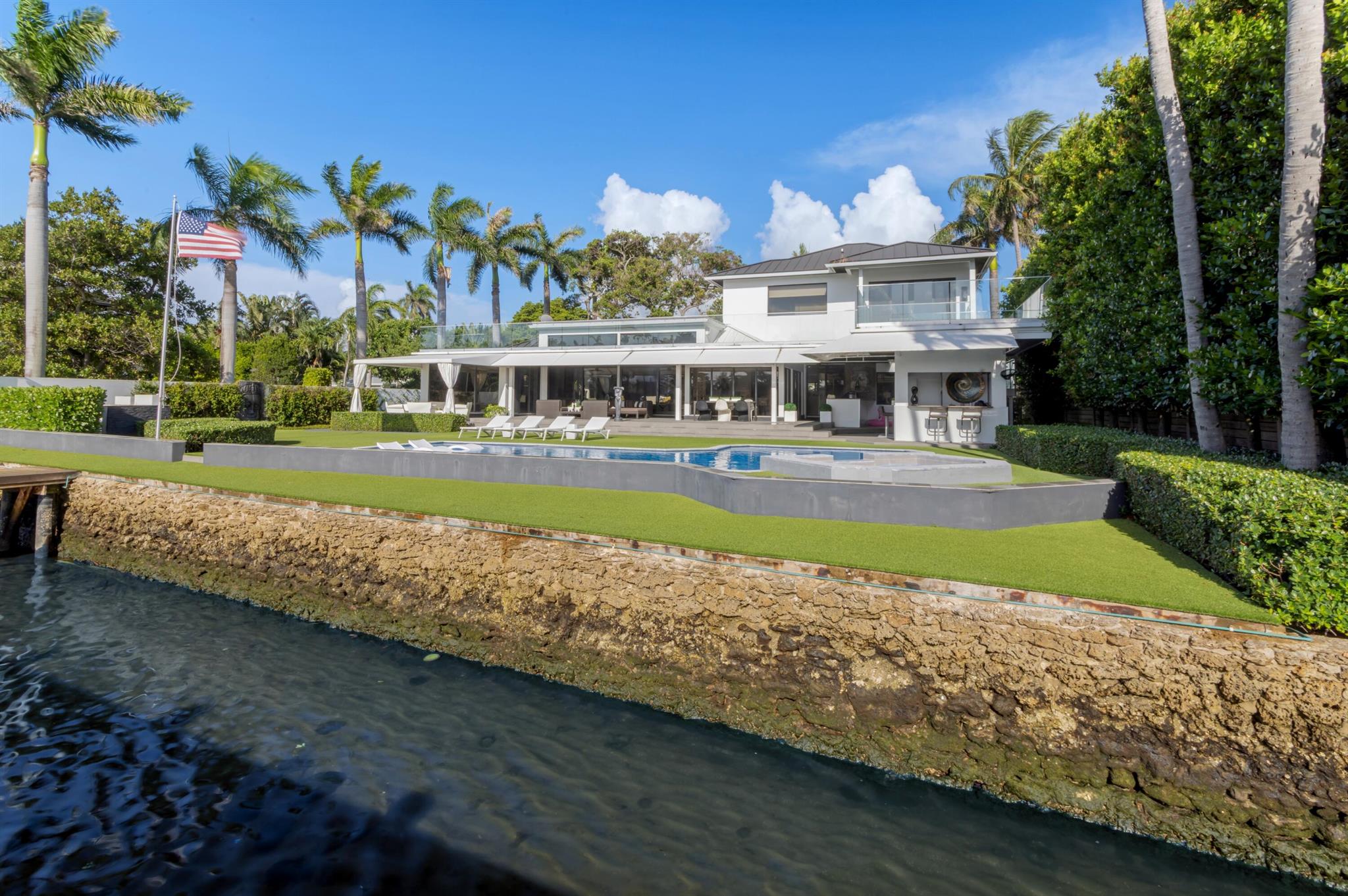 RUNNYMEDE - Residential