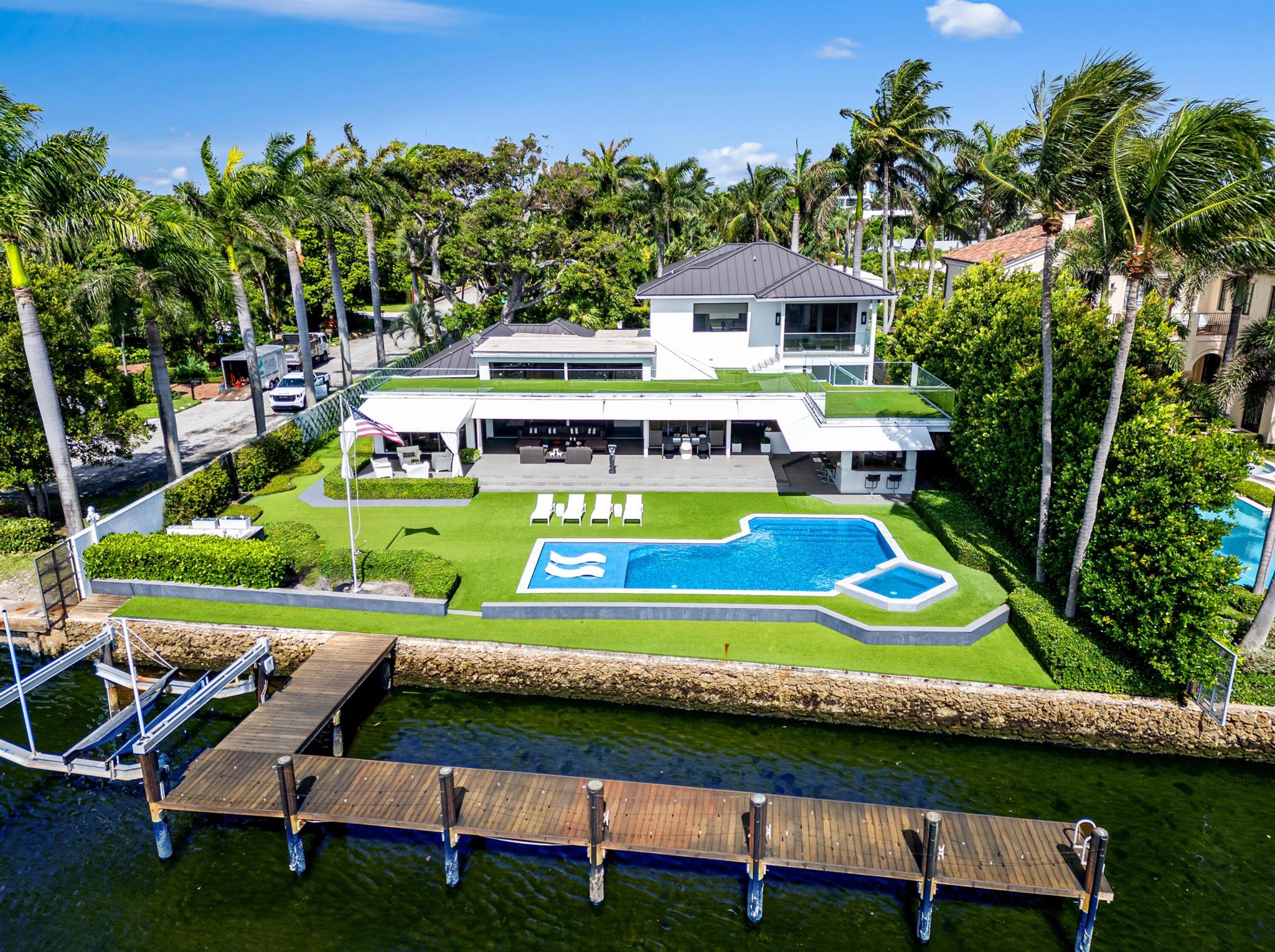 RUNNYMEDE - Residential