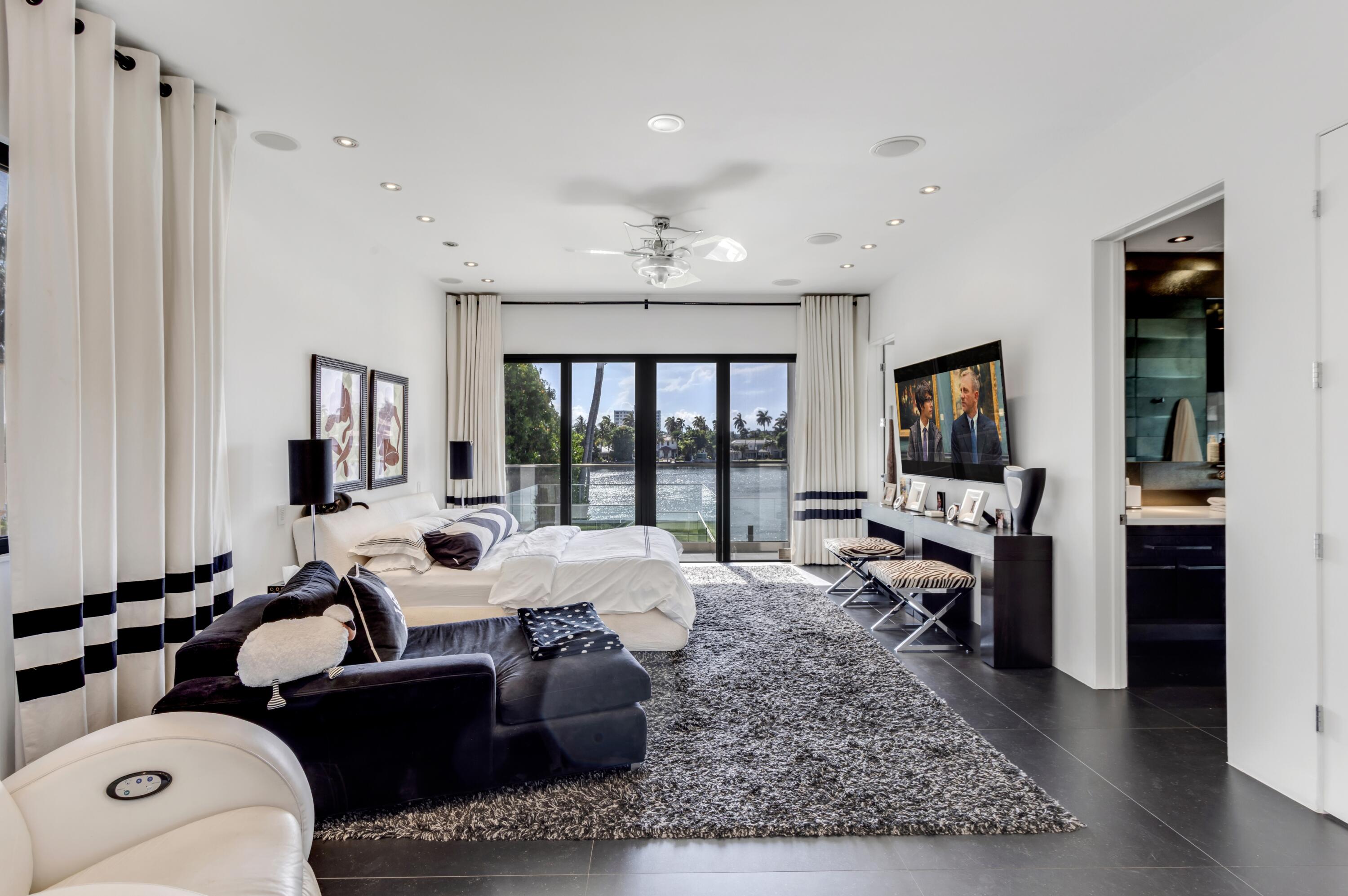 RUNNYMEDE - Residential