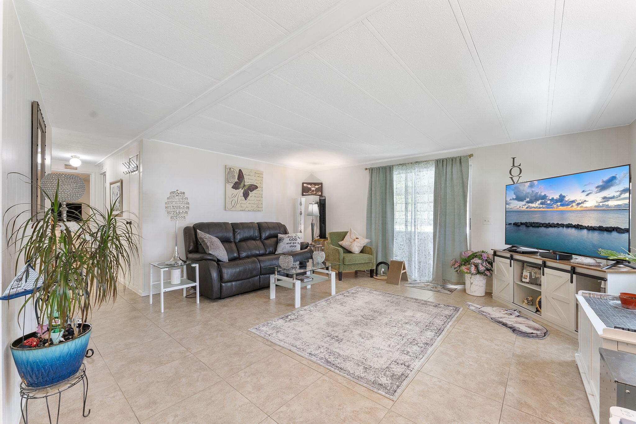 8702 Duchess Court E 352